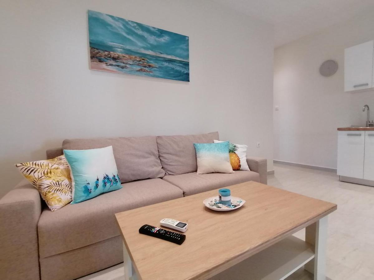 Sea Pleasure Apartment Peraía 外观 照片
