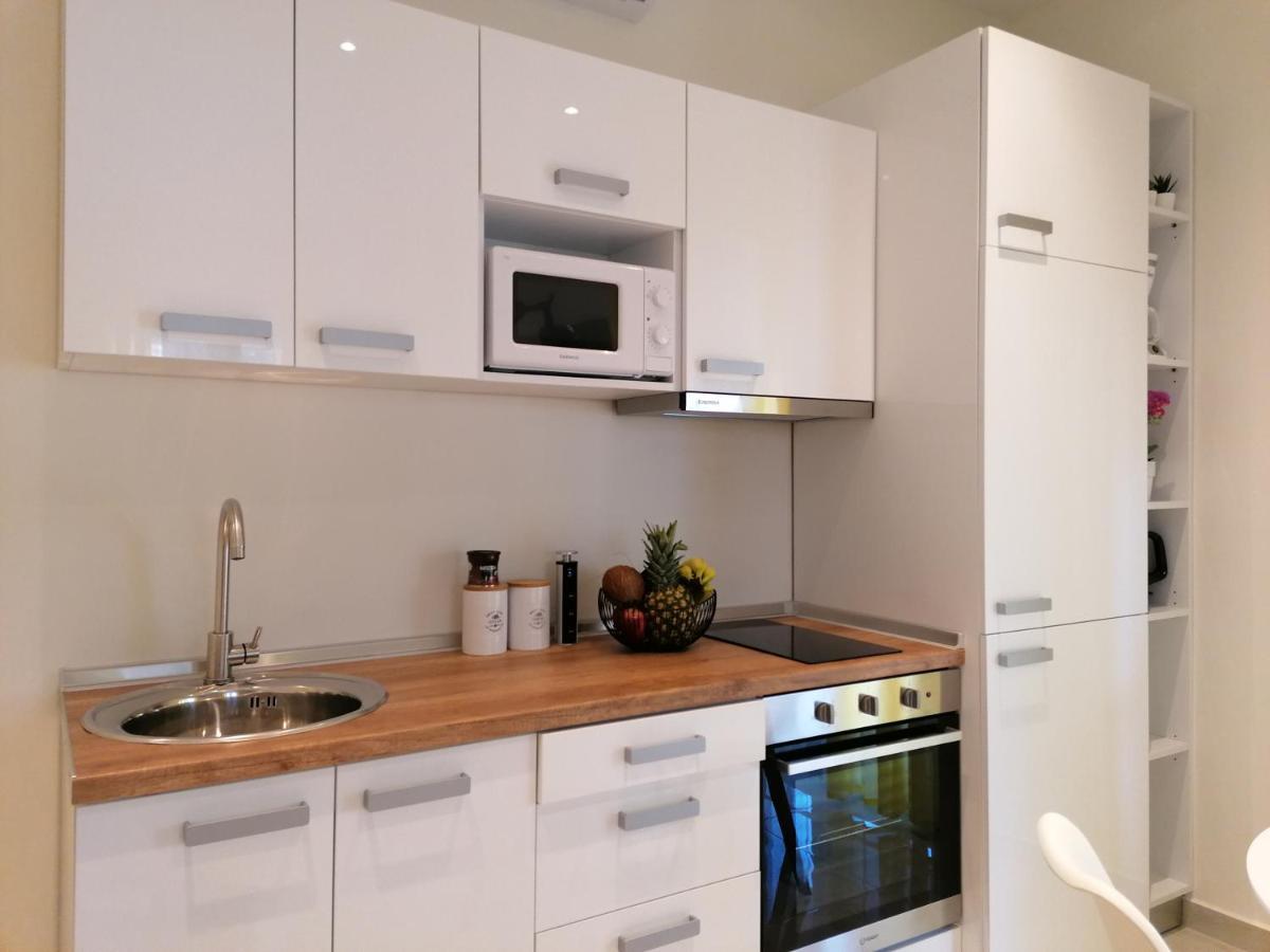 Sea Pleasure Apartment Peraía 外观 照片