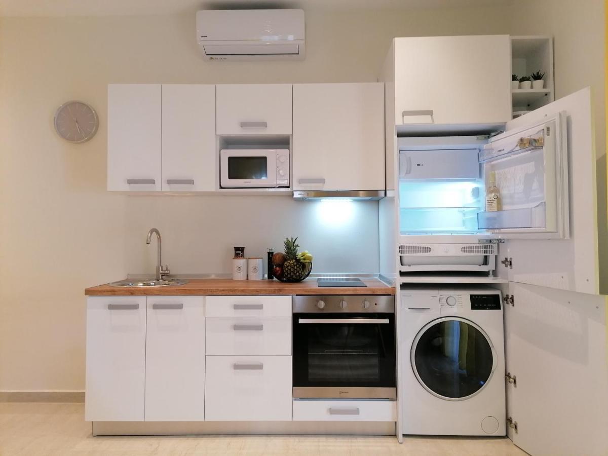 Sea Pleasure Apartment Peraía 外观 照片