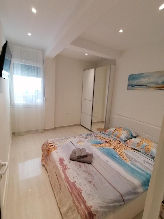 Sea Pleasure Apartment Peraía 外观 照片
